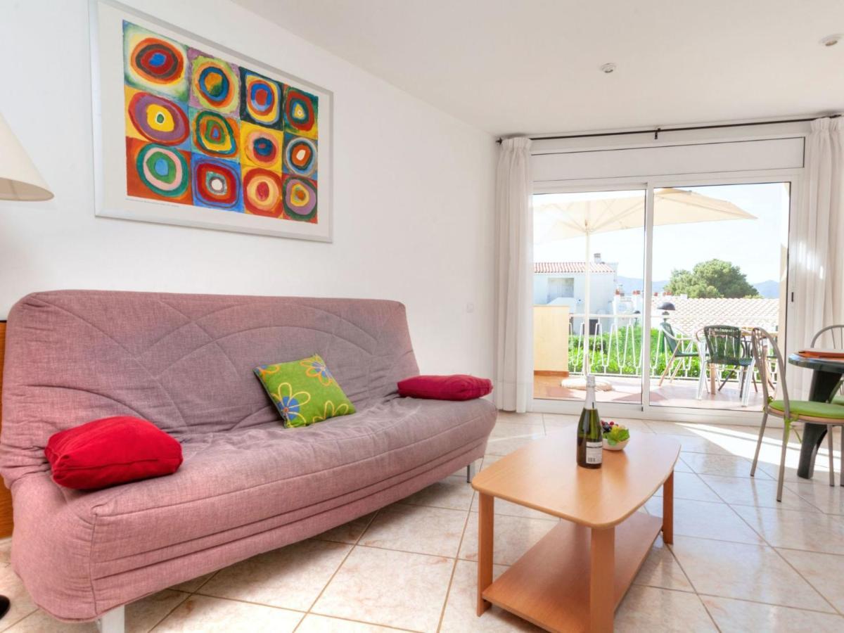 Apartment Palmiers I-7 By Interhome Llanca Bagian luar foto